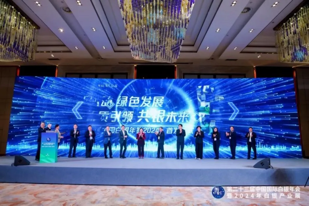 尊时凯龙新闻